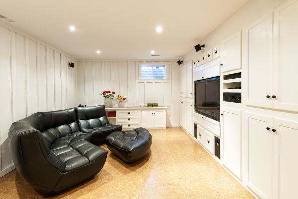 Entertainment Center Installation in Valencia