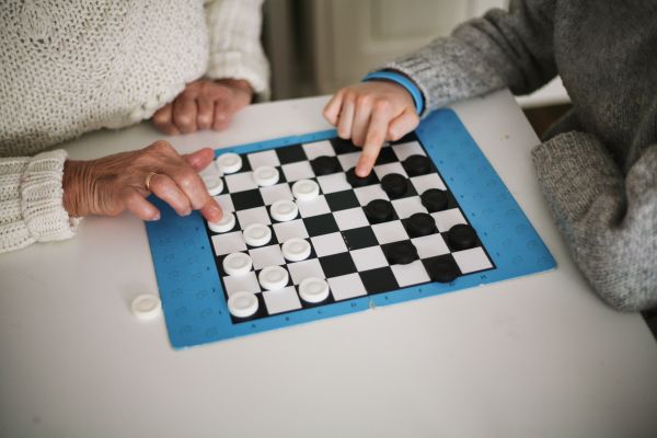 Game Table Assembly in Valencia