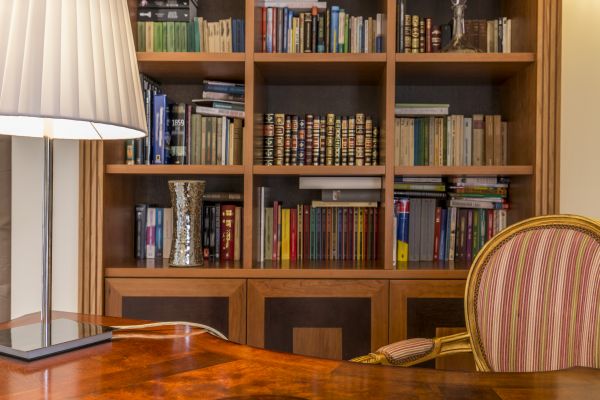 Bookcase Assembly in Valencia